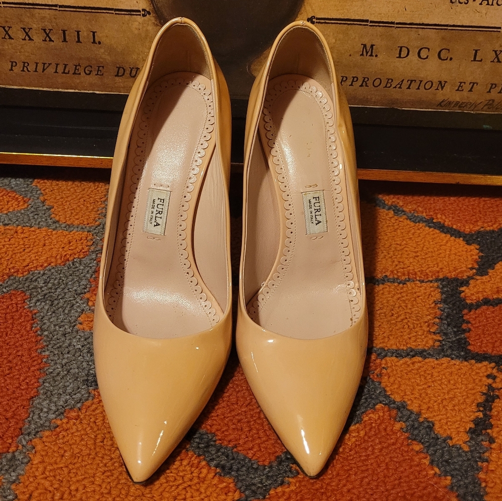 FURLA pumps